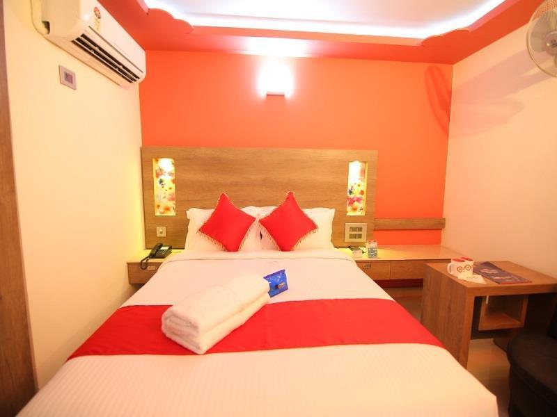 Hotel A J Park Alappuzha Exterior photo